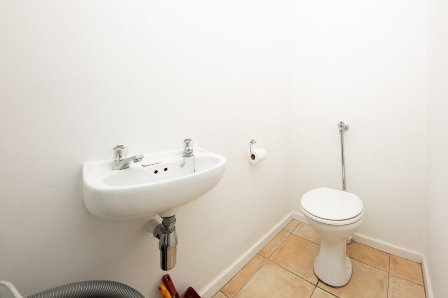 To Let 3 Bedroom Property for Rent in Higgovale Western Cape